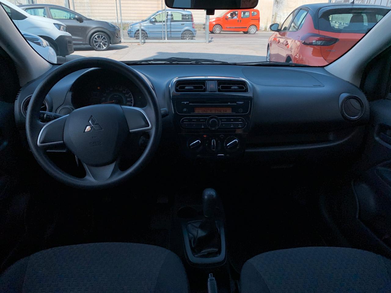 Mitsubishi Space Star 1.0cc. 17.000KM