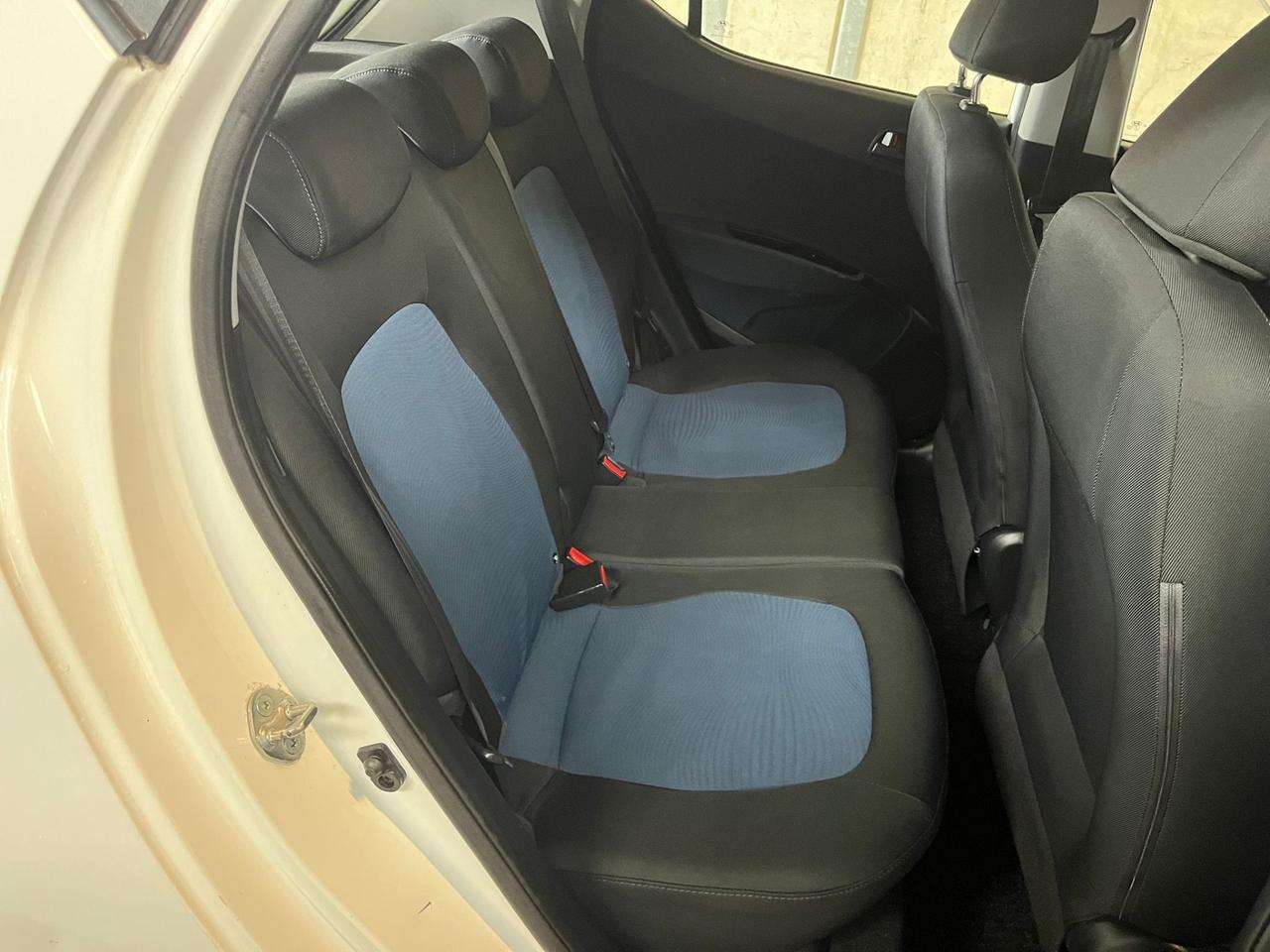 PACCHETTO Hyundai I10 Ford Fiesta Verde