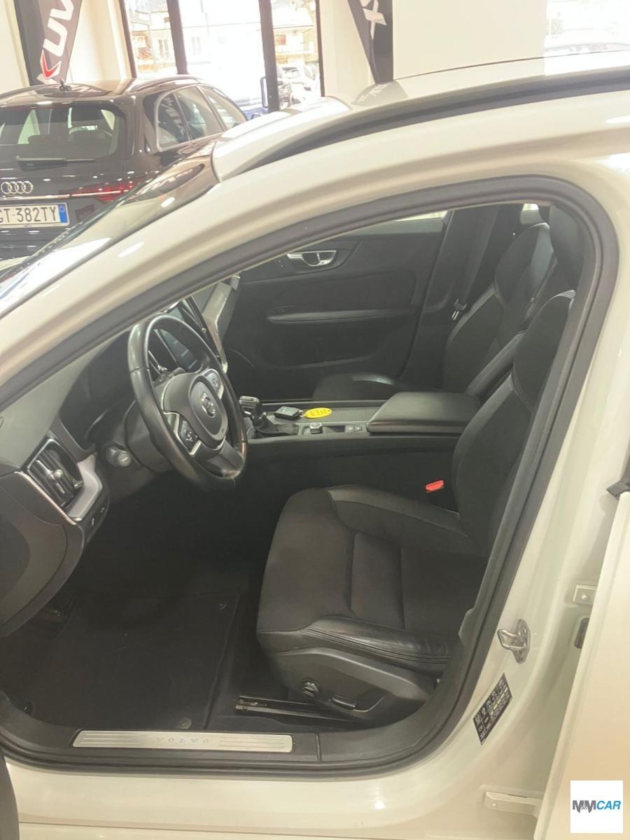 VOLVO - V60 - D3 Geartronic Business Plus