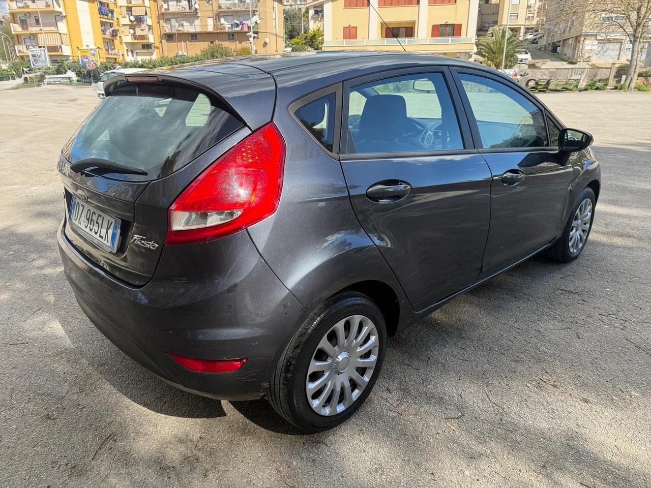 Ford Fiesta 1.4 TDCi 5p. Titanium