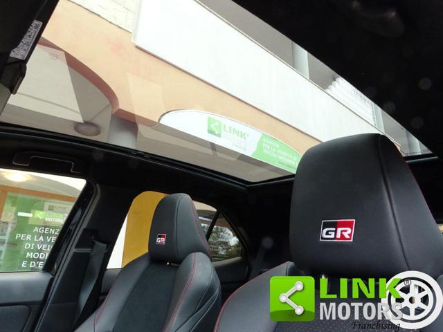 TOYOTA Yaris Cross HYBRID GR SPORT