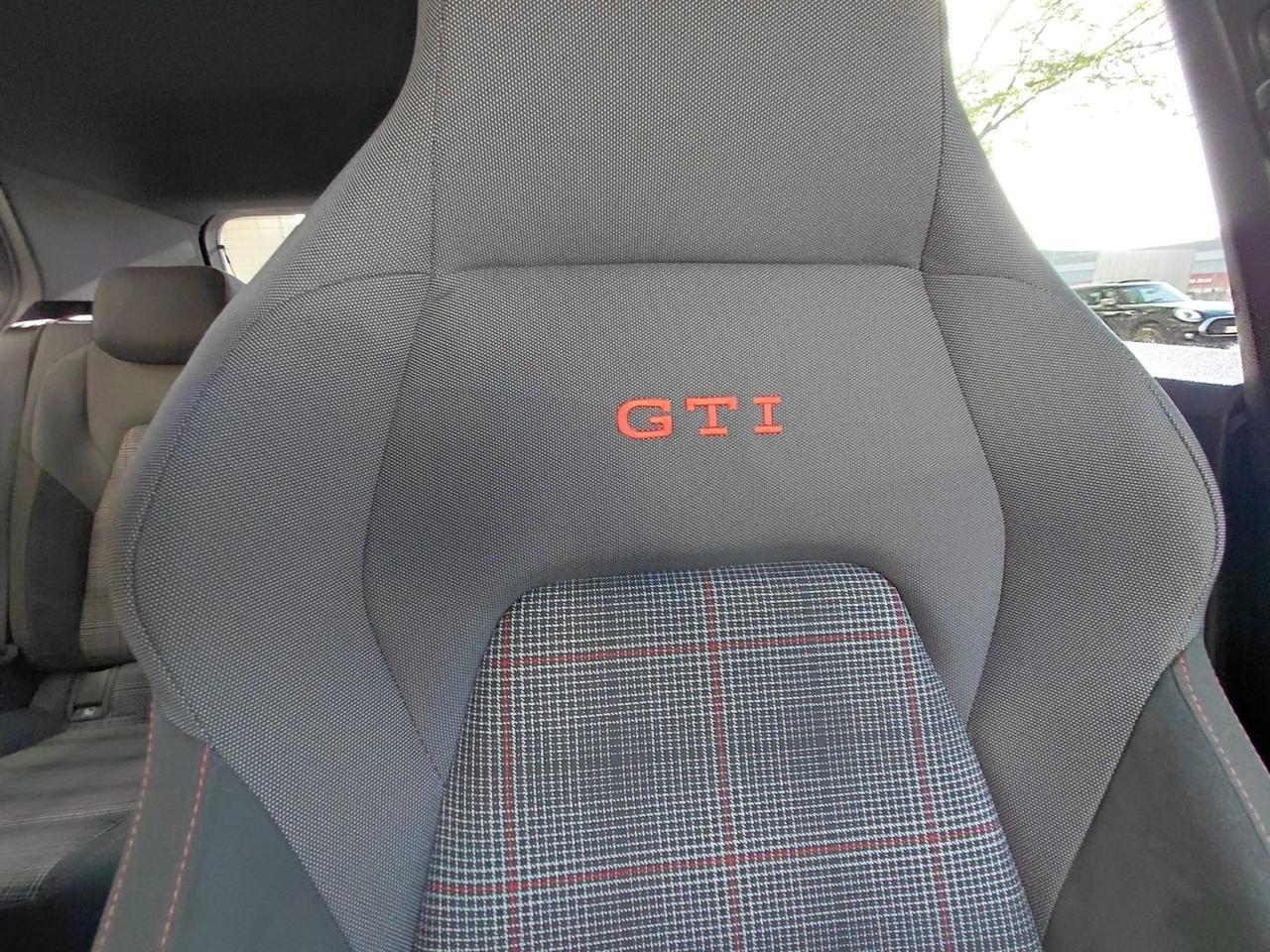 Volkswagen Golf 2.0 tsi DSg 265 Cv TSI GTI #10384