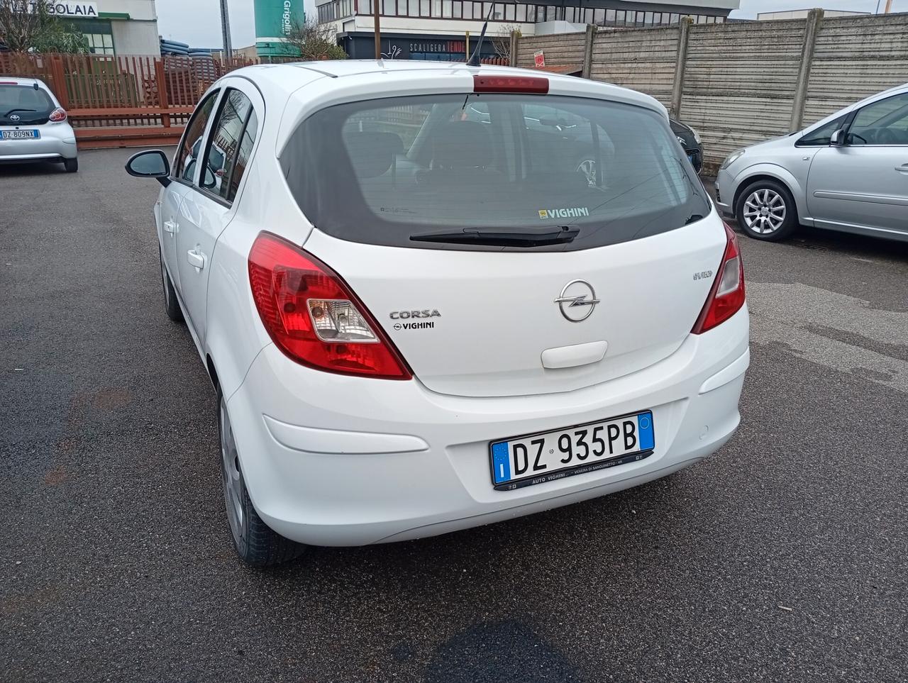 Opel Corsa 1.2 80CV 5 porte GPL-TECH Club