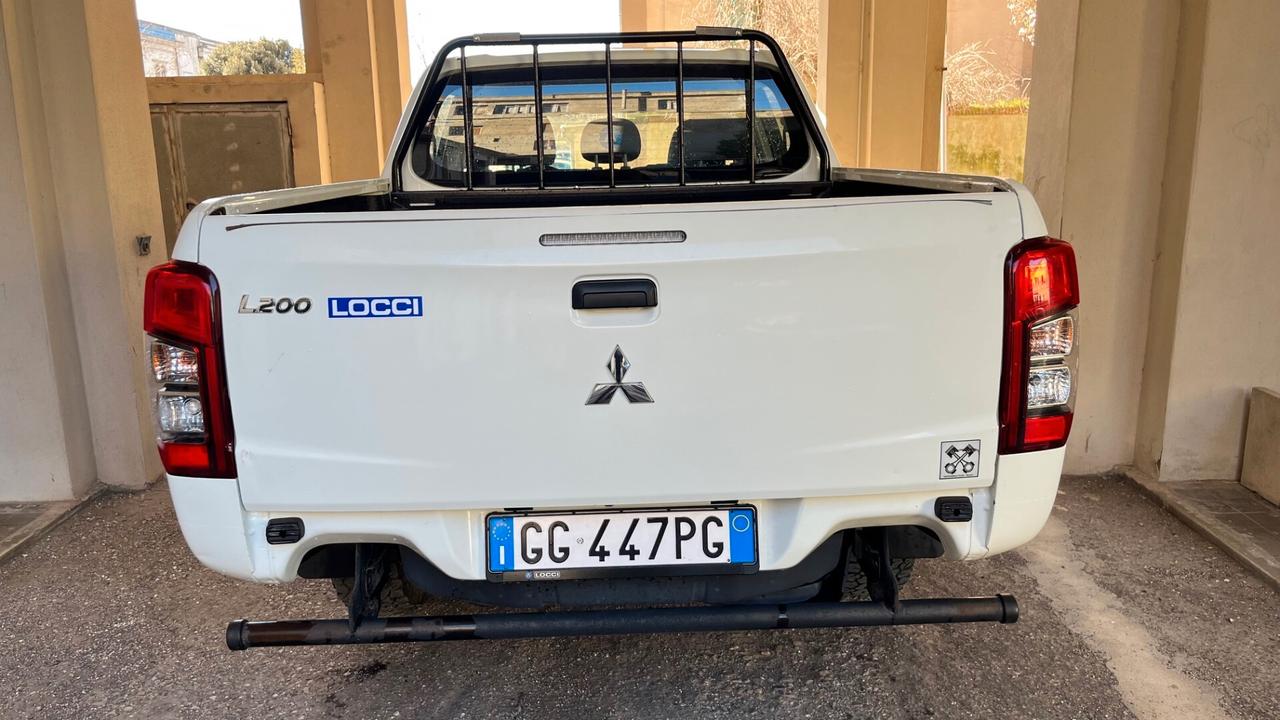 Mitsubishi L200 2.3 D Double Cab 4x4 Super Select Intense