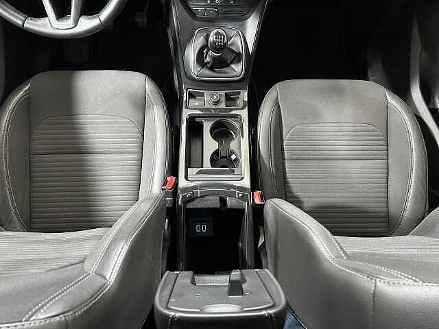 Ford Kuga 2.0 TDCI 150 CV S&S 4WD Titanium