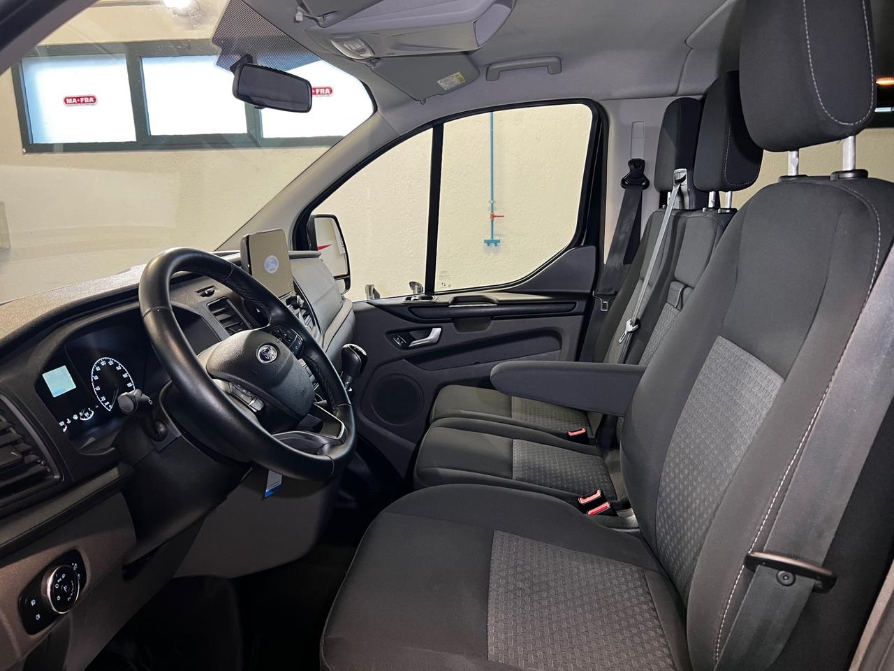 Ford Transit Custom 320 2.0 EcoBlue Hybrid 130 PC Combi Trend