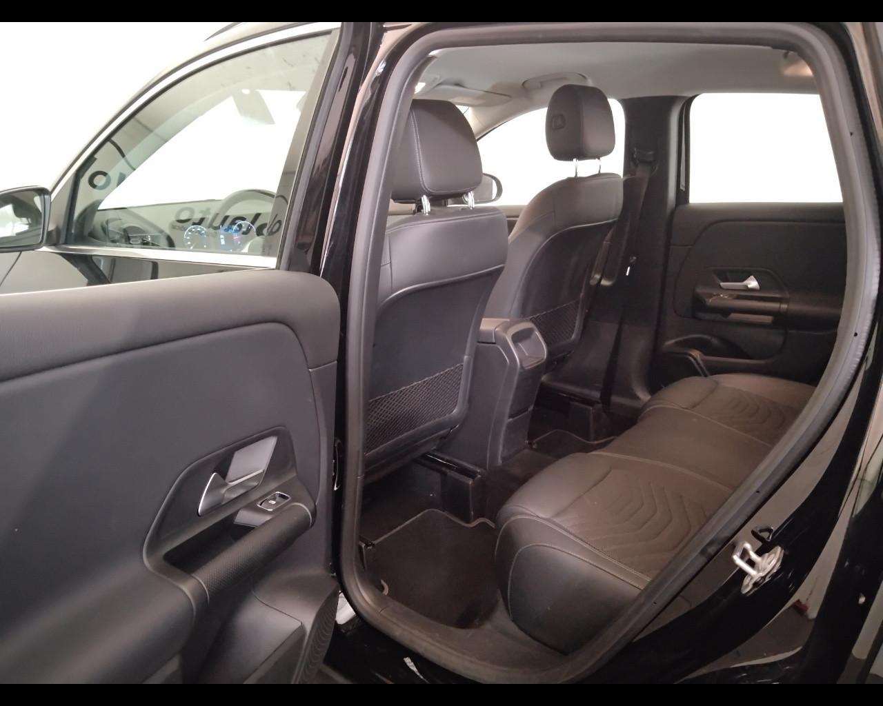 Mercedes-Benz GLA-H247 2023 - GLA 180 d Advanced auto