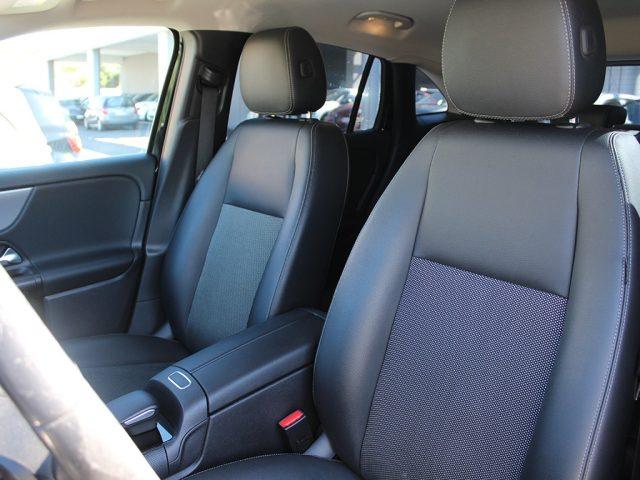 MERCEDES-BENZ GLA 200 d Automatic Business