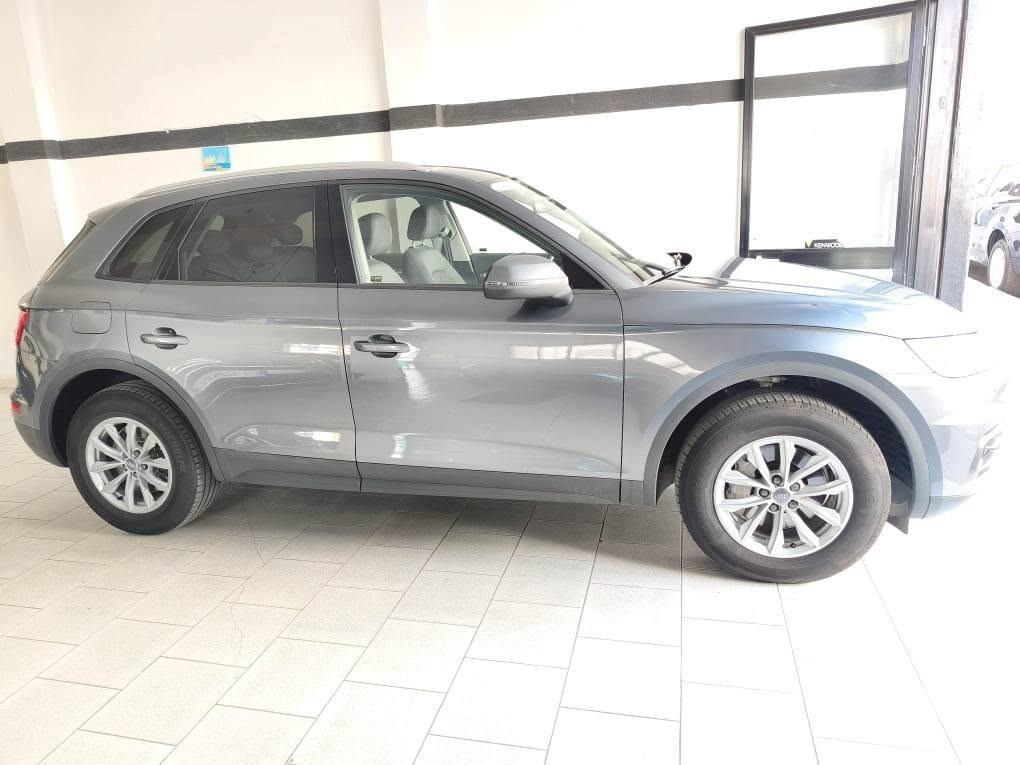 Audi Q5 2.0 TDI quattro S tronic Business Sport