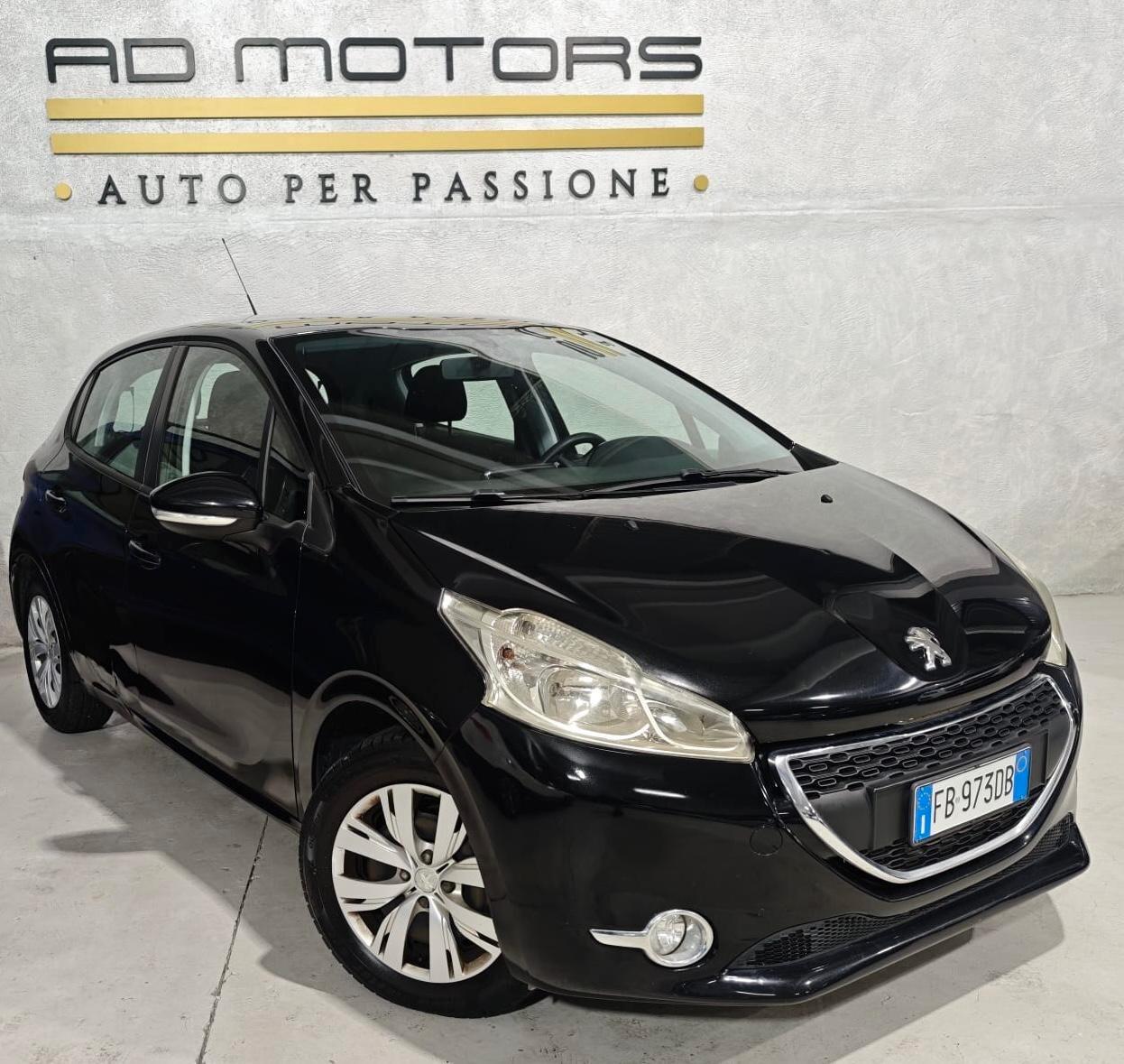 Peugeot 208 Diesel 5 Posti 100.000 Neopatentati