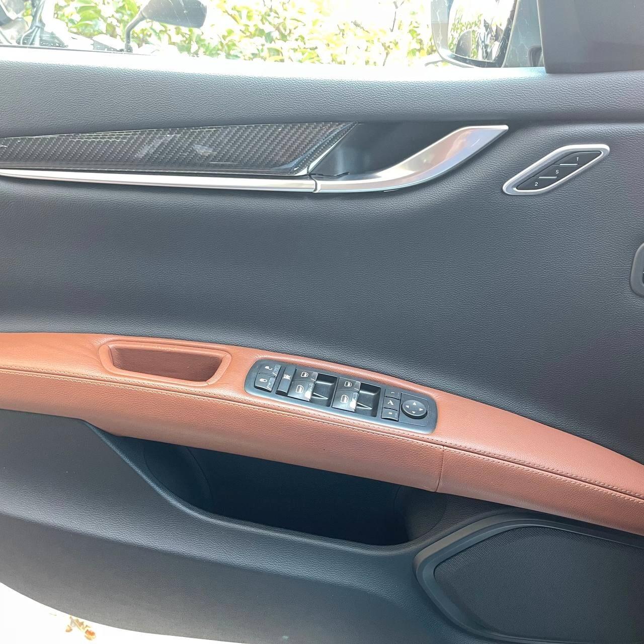 Maserati Ghibli 3.0 V6 Diesel 250cv Granlusso