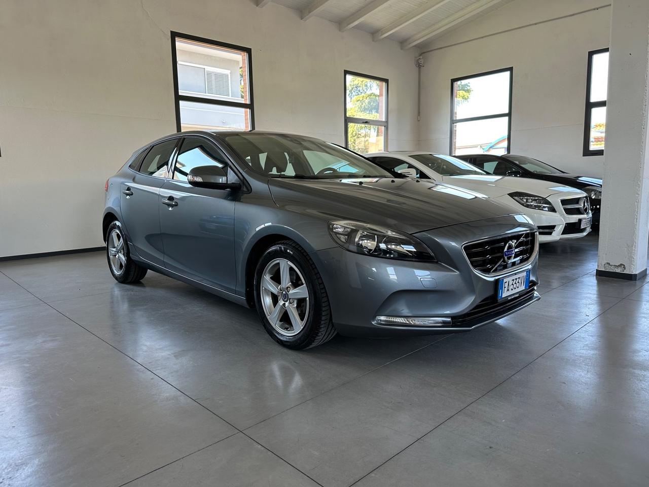 Volvo V40 D2 Momentum
