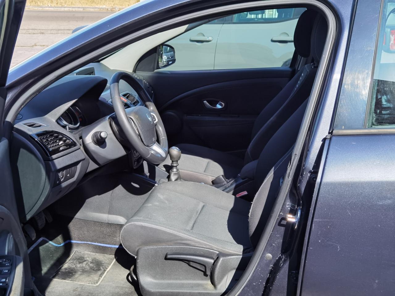 Renault Mégane 1.5 dCi 110CV SporTour Active