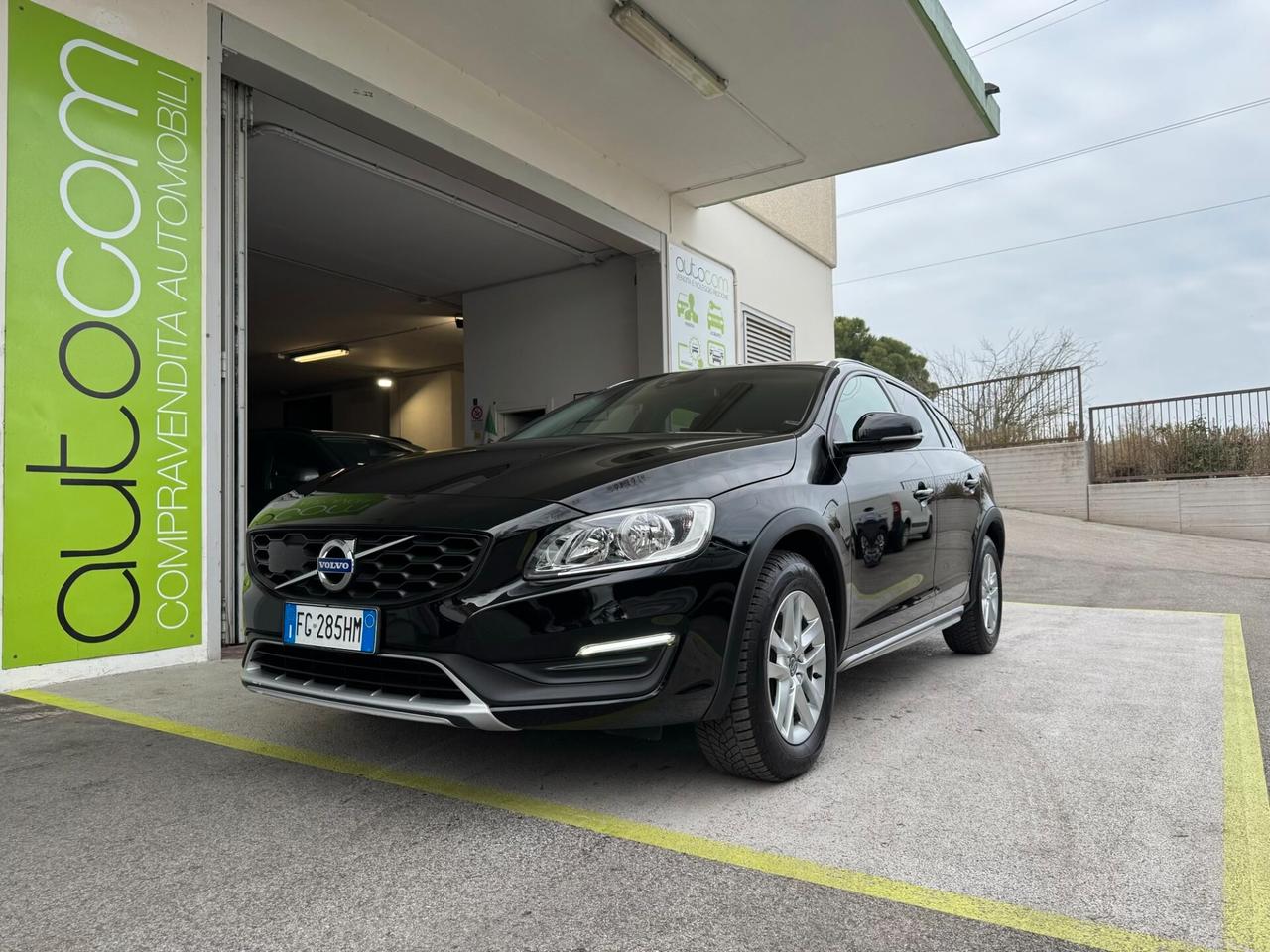 Volvo V60 CrossCountry D3 Business gear GARANZIA24