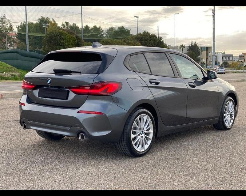 BMW Serie 1 F40 118d Business Advantage auto