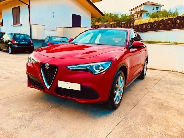 Alfa Romeo Stelvio 2.2 Q4 210 CV PELLE NAVI BAULE ELETTR.