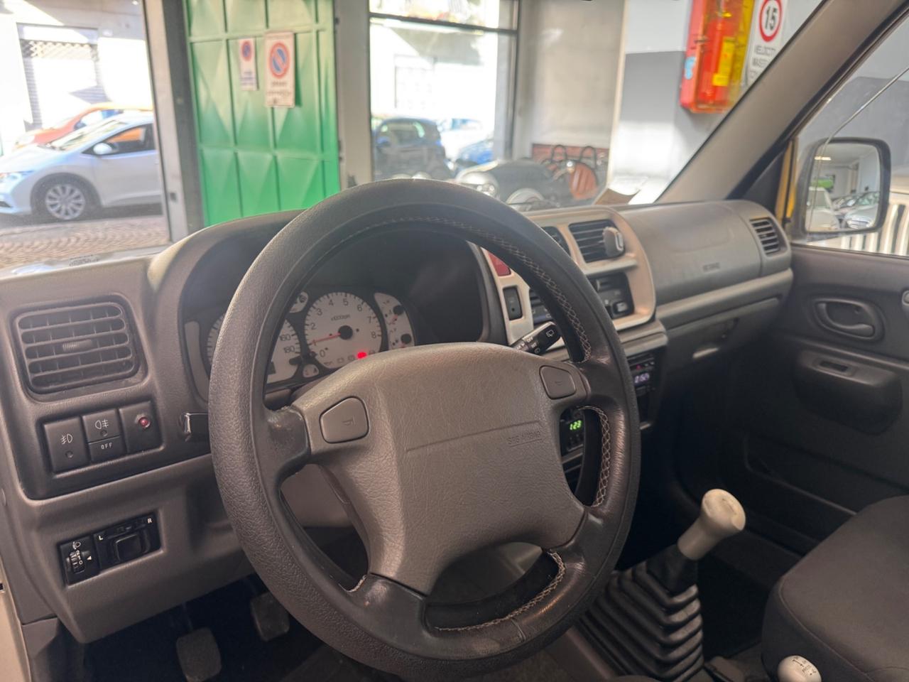 Suzuki Jimny 1.3i 16V cat 4WD JLX