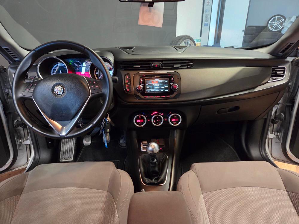 Alfa Romeo Giulietta 1.6 jtdm Riders