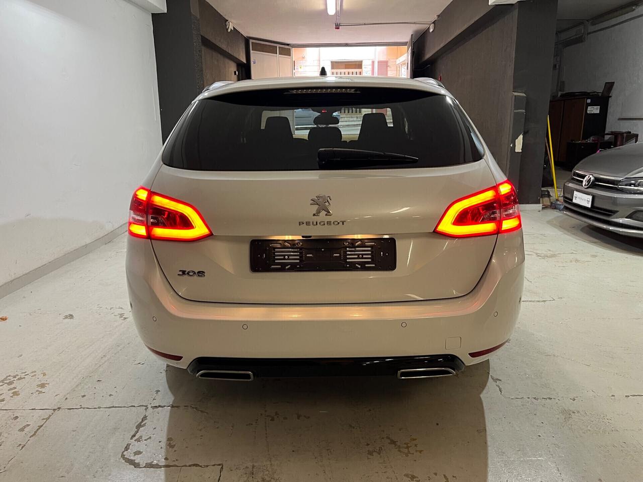 Peugeot 308 BlueHDi 130 S&S EAT8 GT Pack