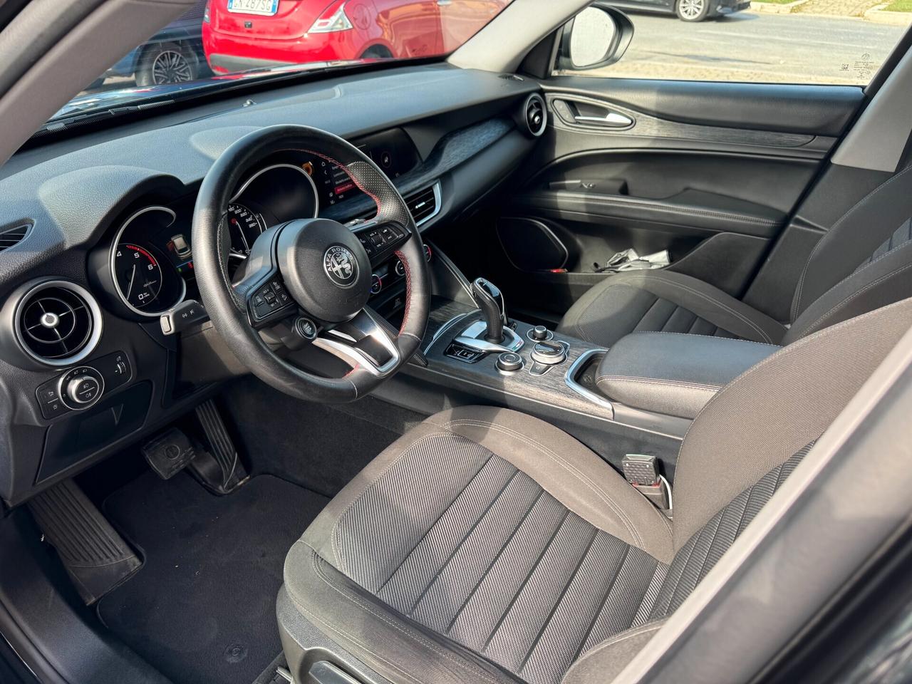 Alfa Romeo Stelvio 2.2 Turbodiesel 160 CV AT8 RWD Business