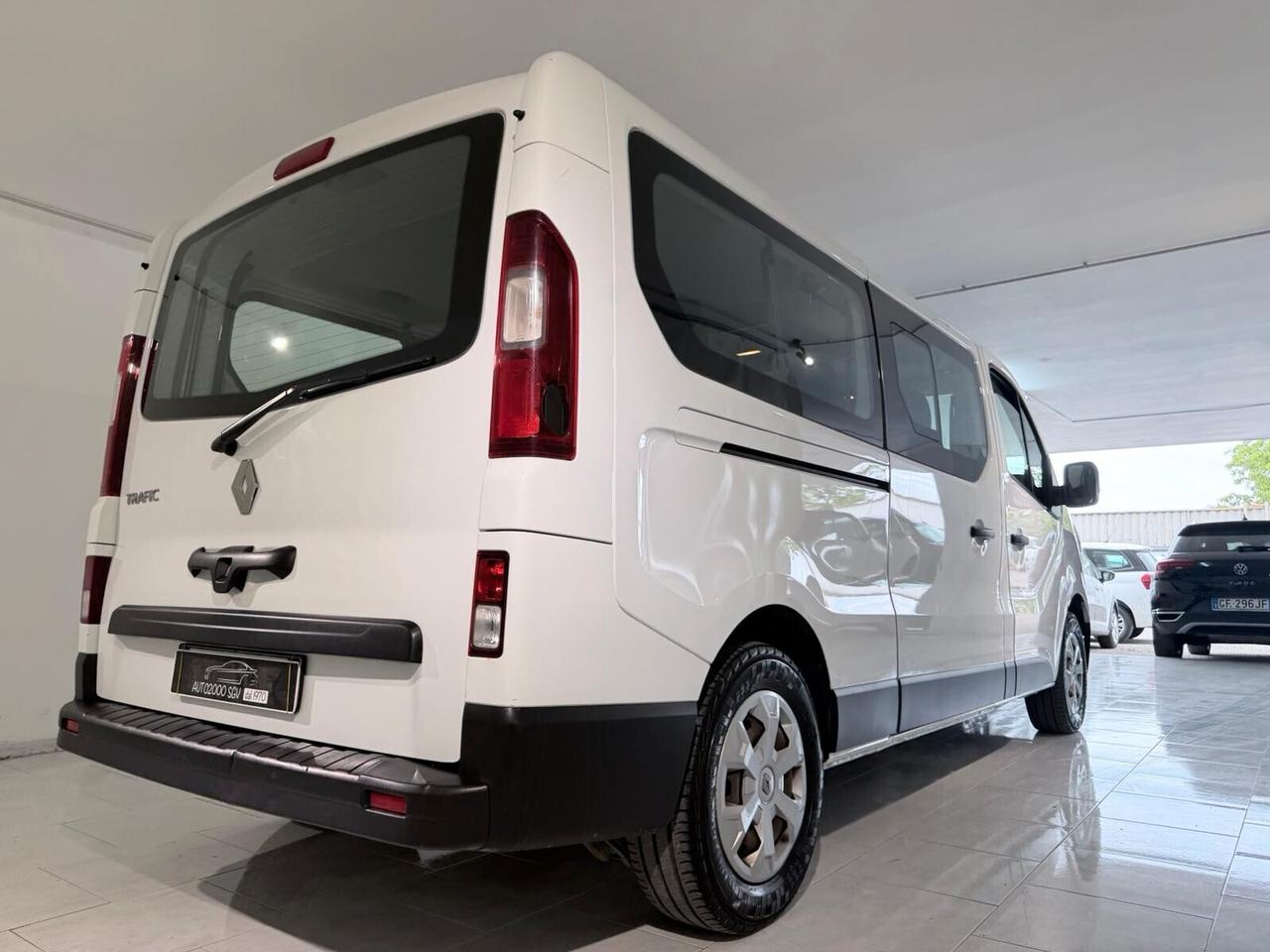 TRAFIC 2022 9 POSTI PASSENGER 2.0 DCI 150 CV
