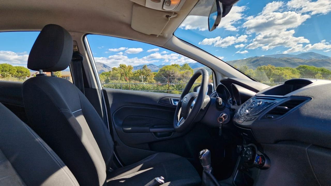 Ford Fiesta 1.2 60CV 5 porte Titanium