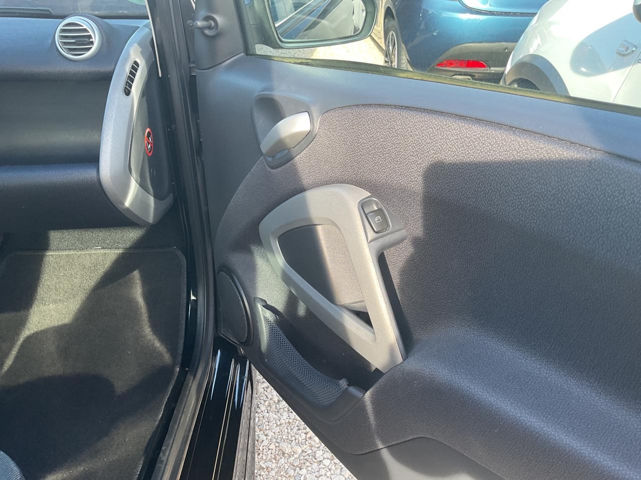 Smart ForTwo 1000 52 kW coupé passion