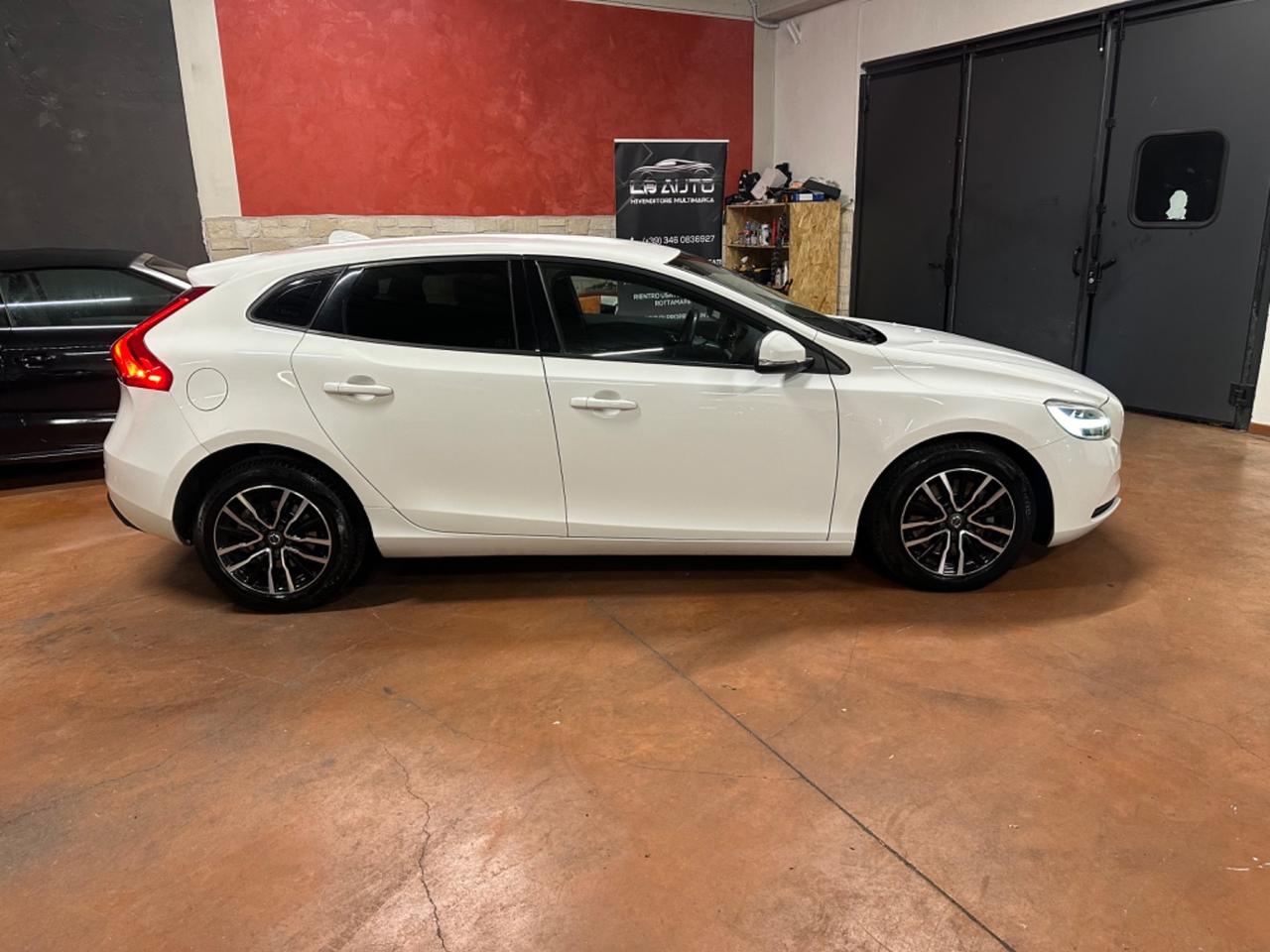 Volvo V40 D2 Geartronic Business Plus