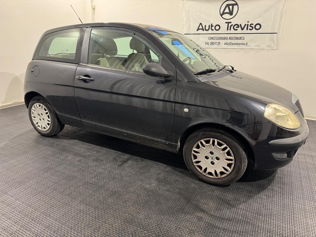 Lancia Ypsilon 1.2 16V Argento