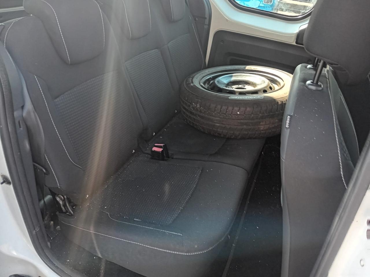 Dacia Dokker 1.5 blue dci E6 INCIDENTATO