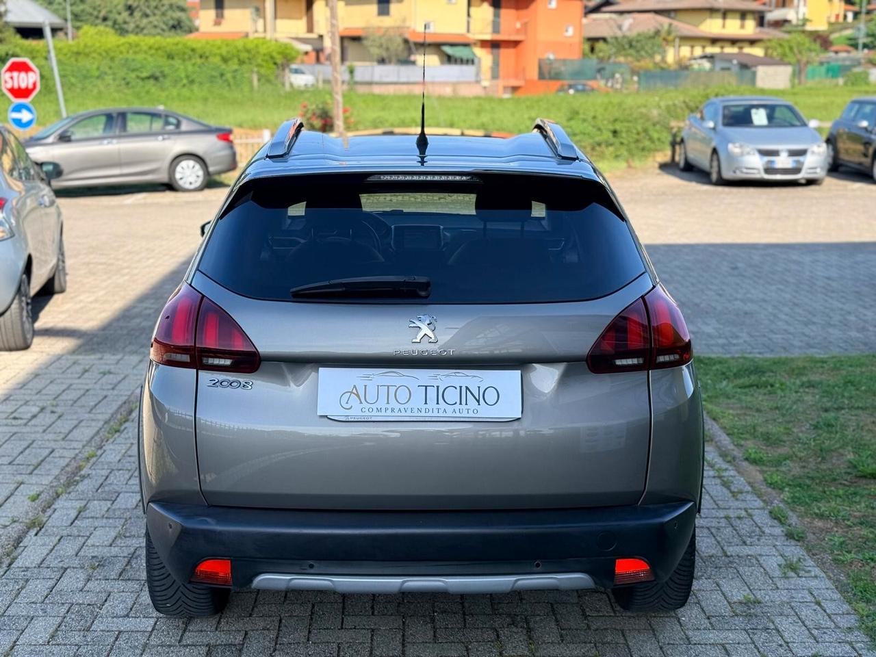 Peugeot 2008 BlueHDi 120 S&S Allure