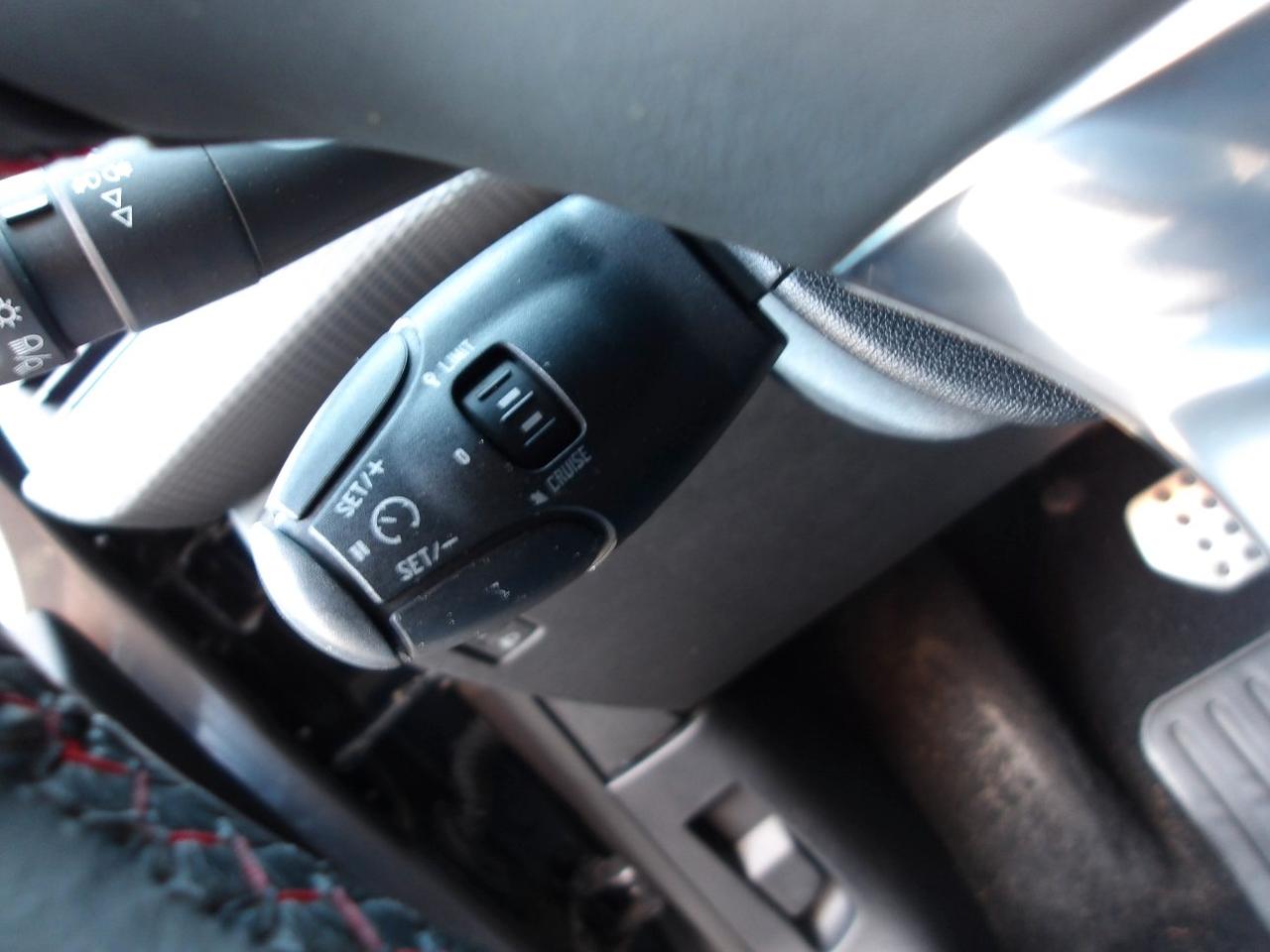 Peugeot 2008 2008 1.2 puretech t Gt Line s&s 110cv eat6 my18