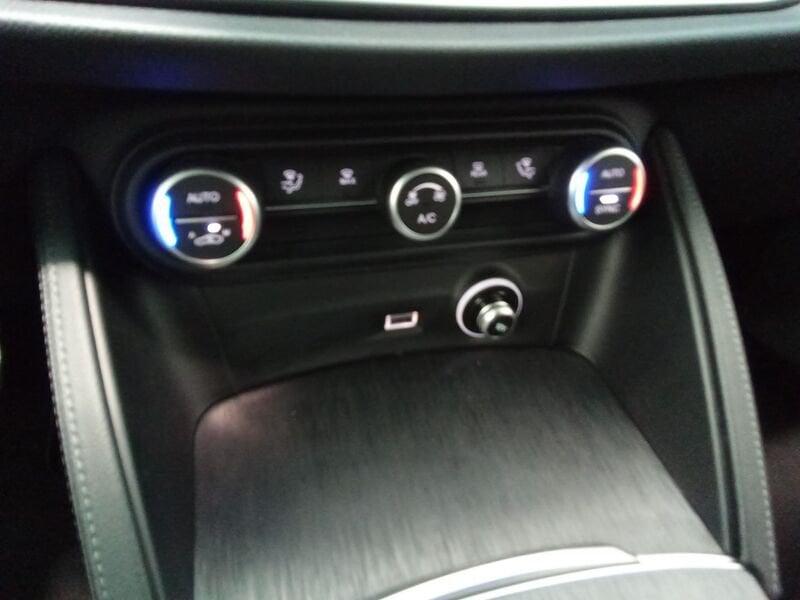 Alfa Romeo Stelvio 2.2 TD 160 CV Super Business AT8 RWD