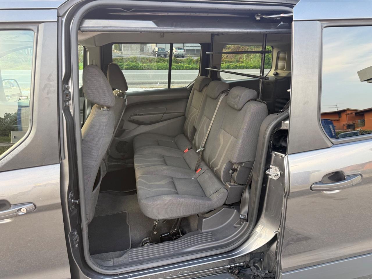 Ford Tourneo Connect 1.6 TDCi 115 CV Titanium