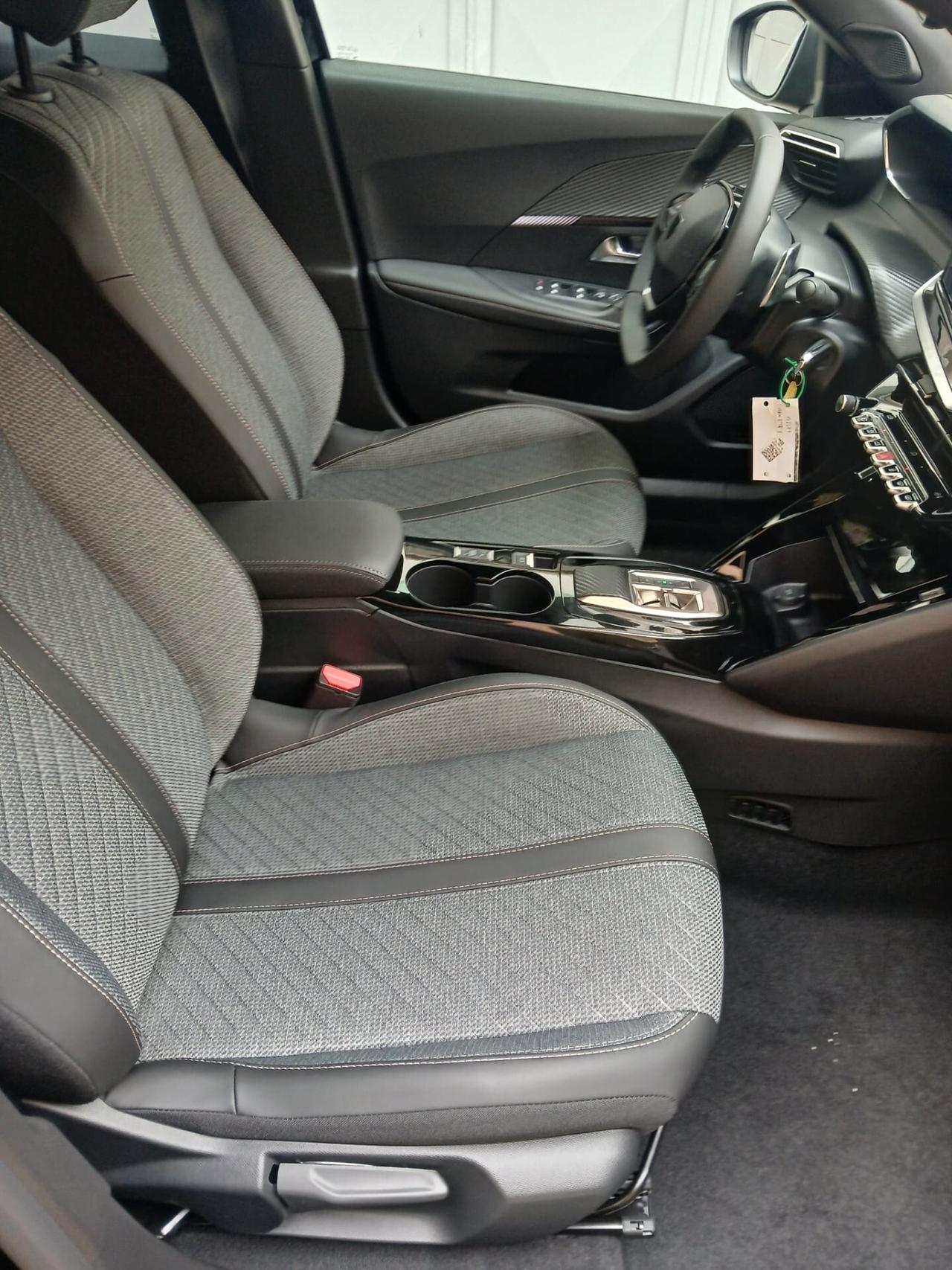 Peugeot 2008 PureTech 100 Allure S&S