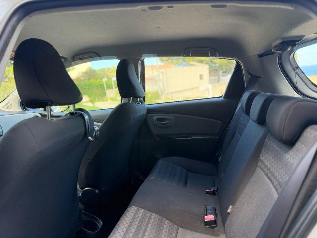TOYOTA Yaris 1.0 5 porte LOUNGE