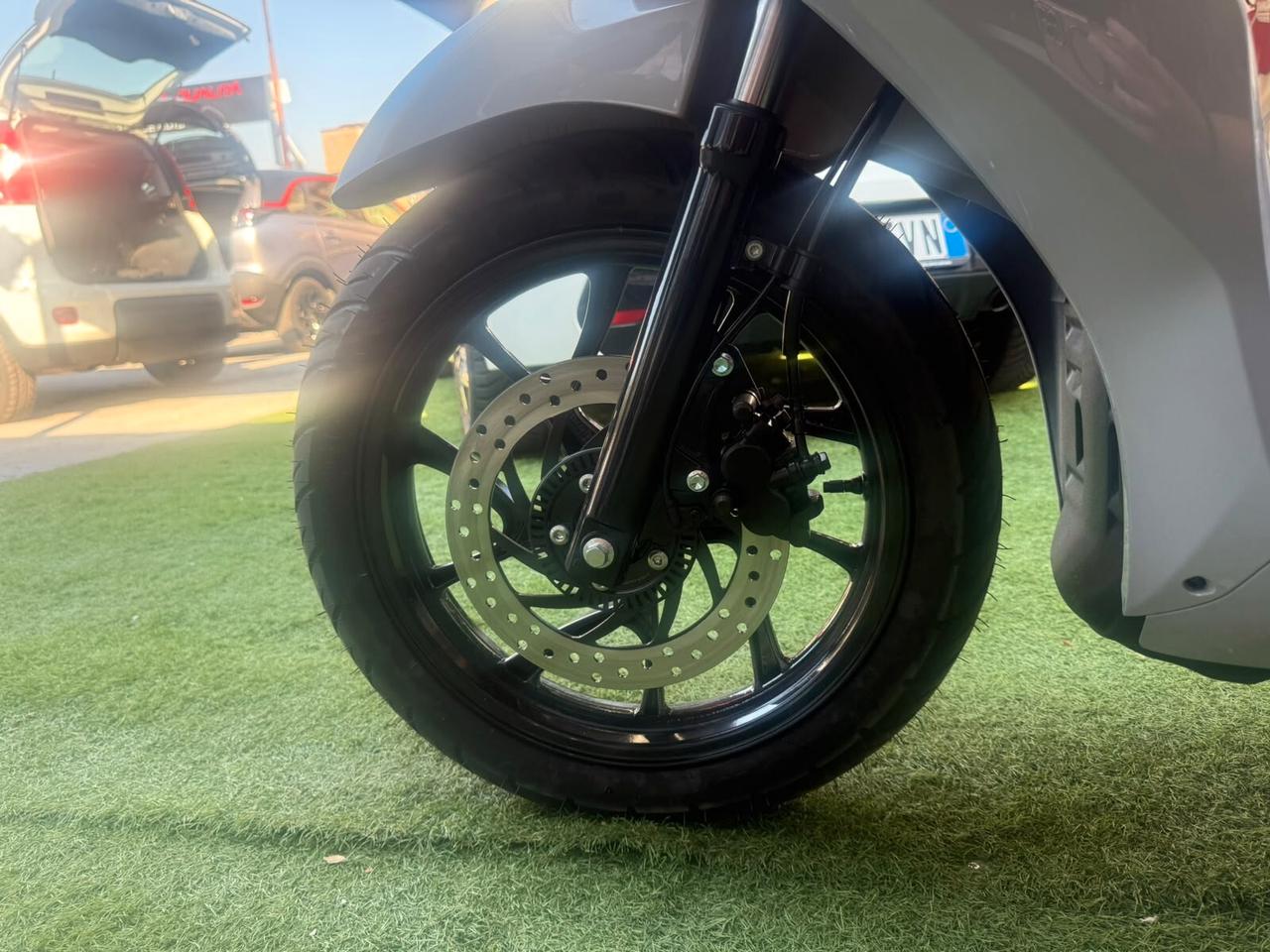 Swm C-Fly 125