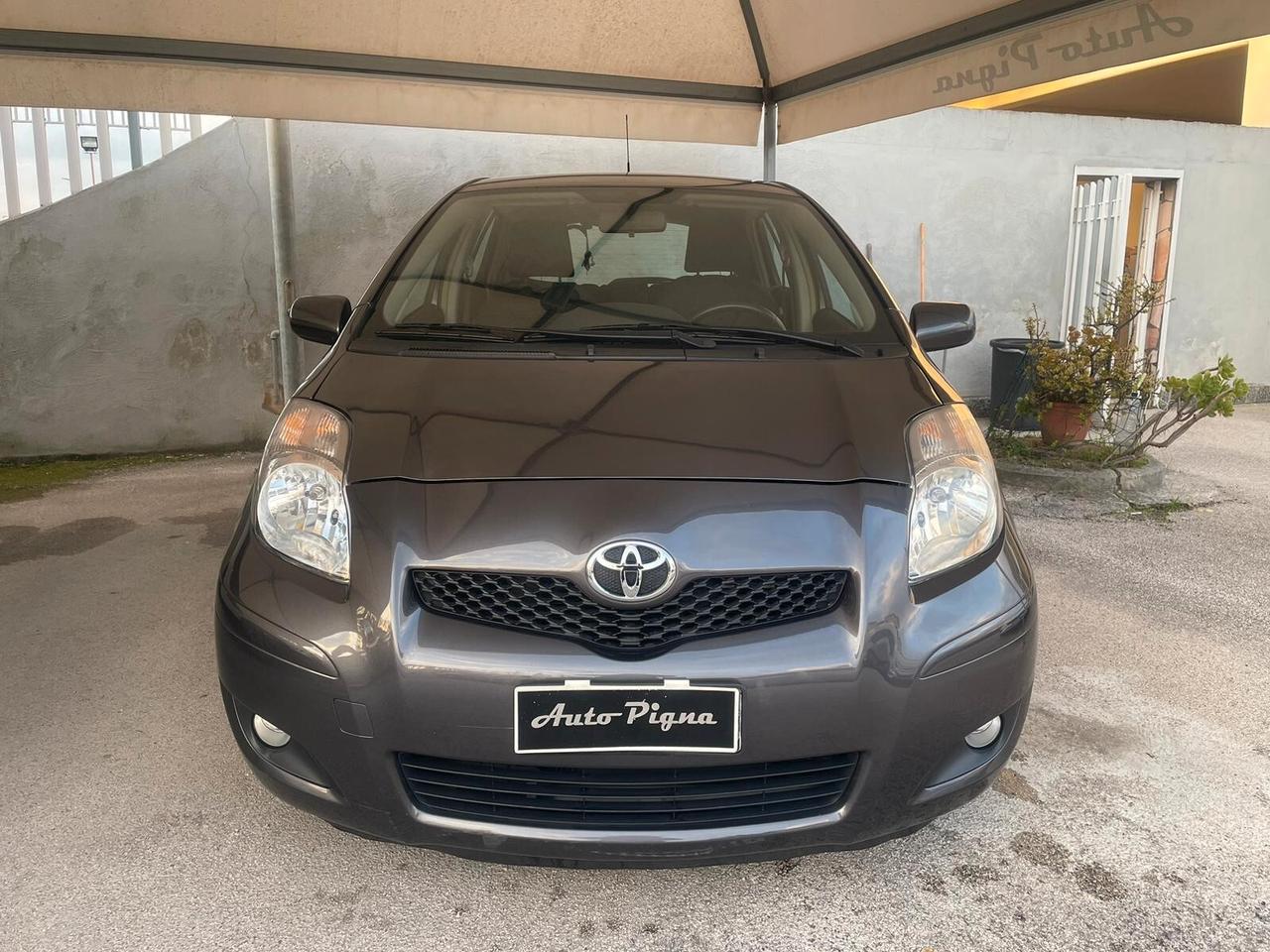 Toyota Yaris 1.3 5 porte Sol