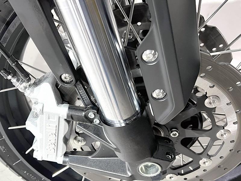 Benelli Leoncino Trail 800