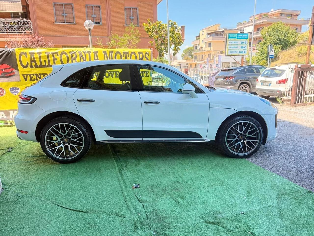 Porsche Macan 3.0 S benzina 353 cavalli pacchetto sport crono
