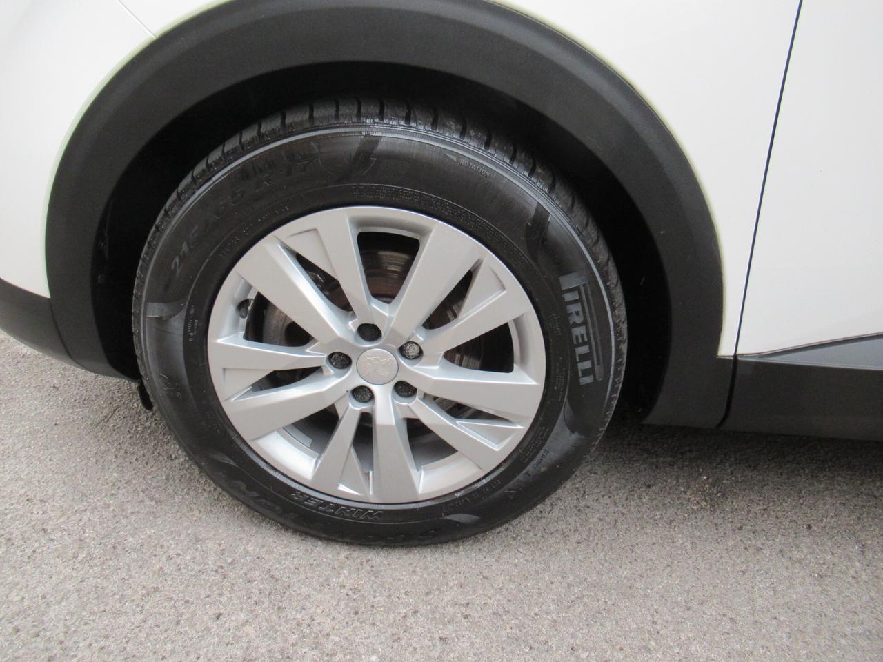 Peugeot 3008 BlueHDi 130 S&S Allure VIRTUAL COKPIT