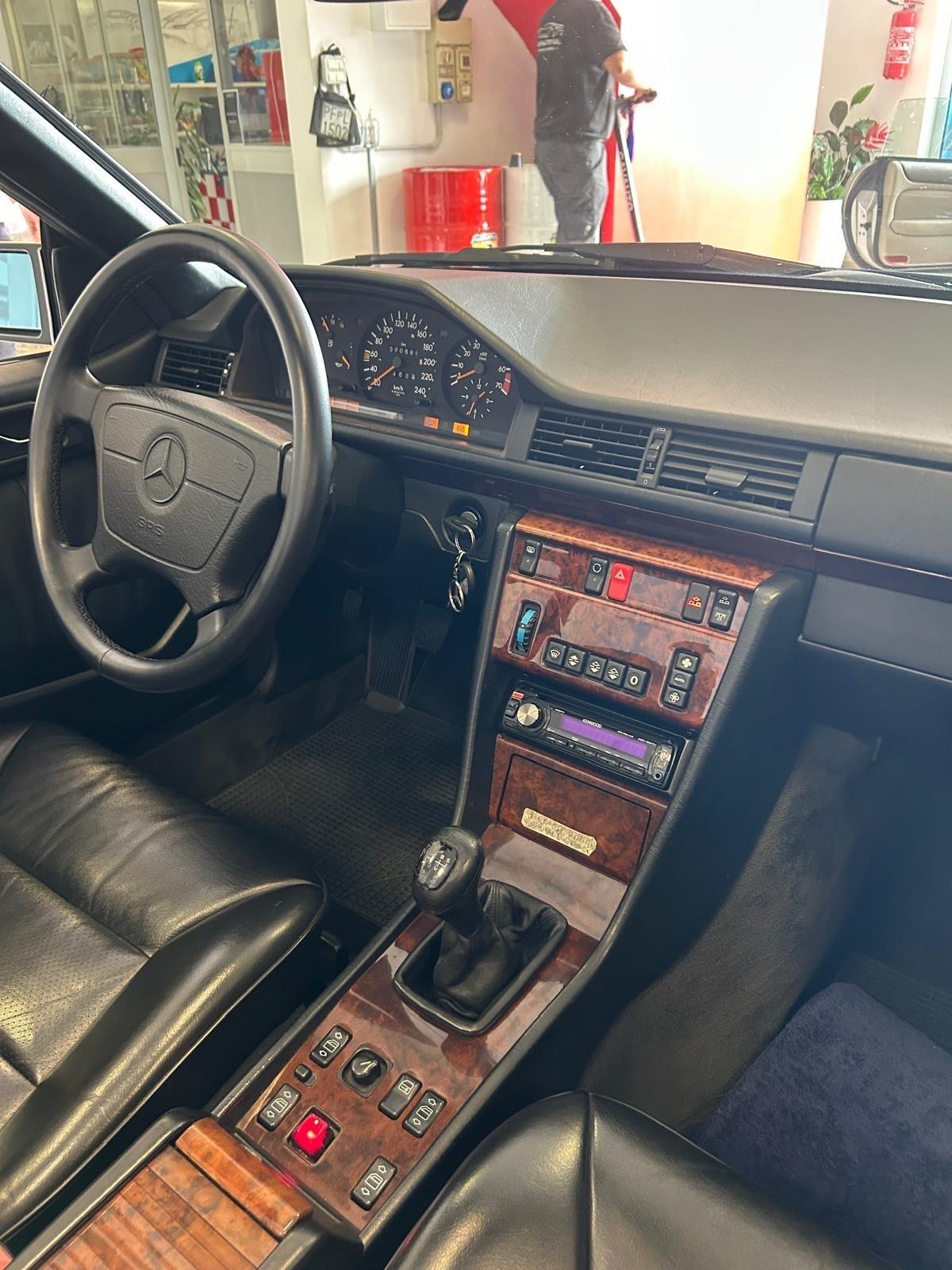 Mercedes-benz E-Series E 200 cat Cabriolet