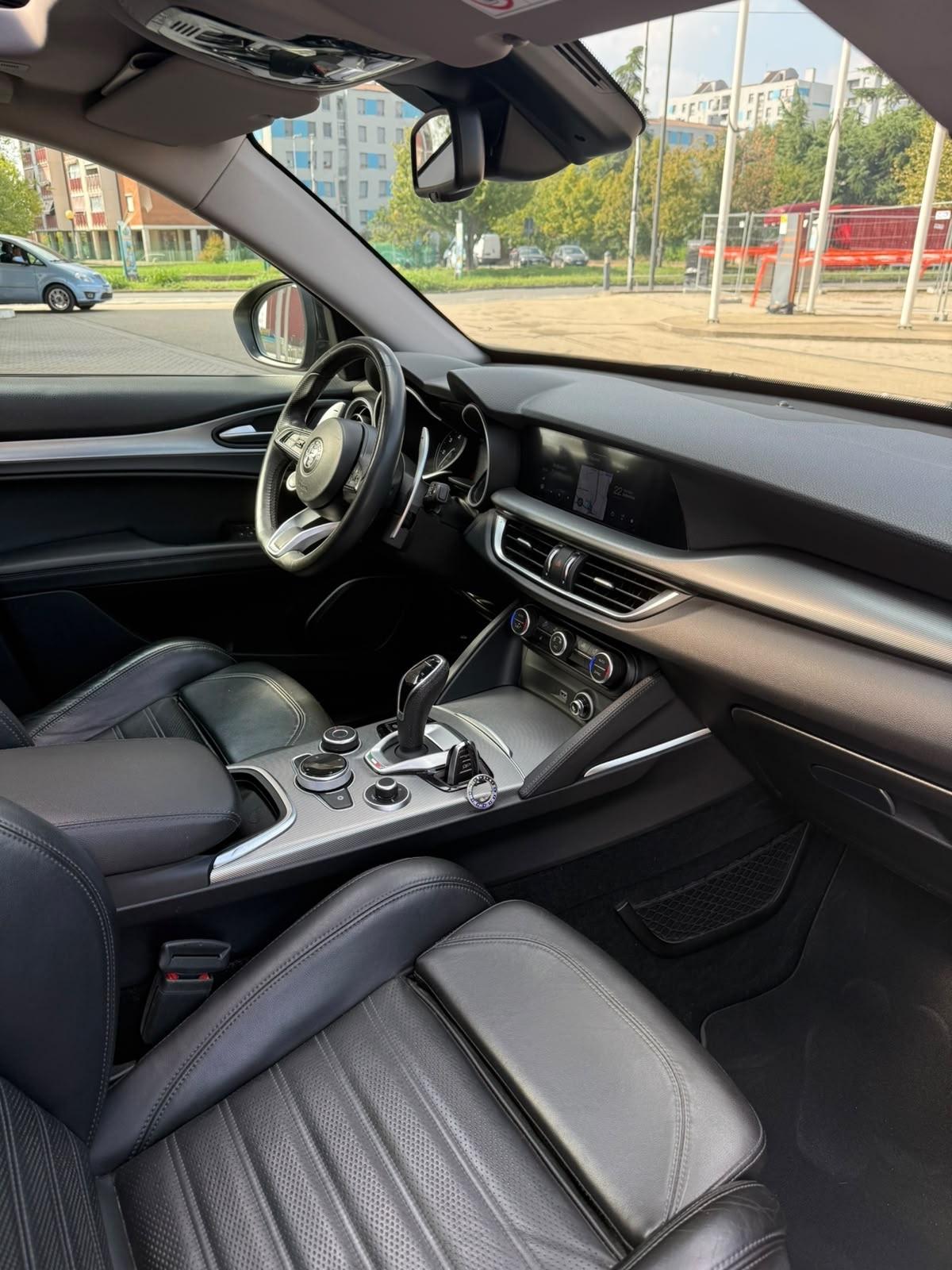 Alfa Romeo Stelvio 2.2 Turbodiesel 210 CV AT8 Q4 Veloce