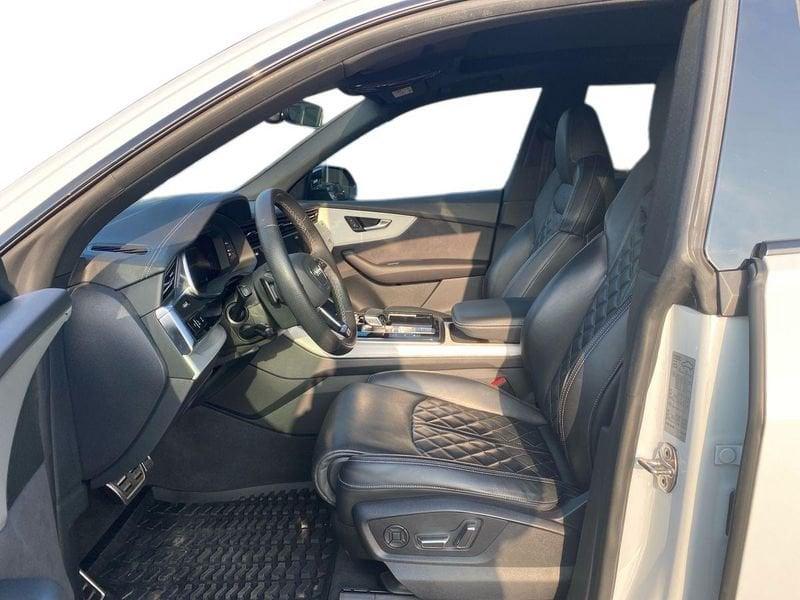 Audi Q8 Q8 55 TFSI quattro tiptronic Sport "S-Line Int."