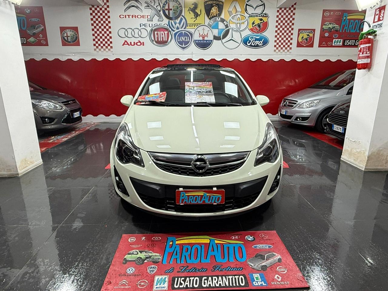 Opel Corsa 1.2 86cv Cosmo - 2011