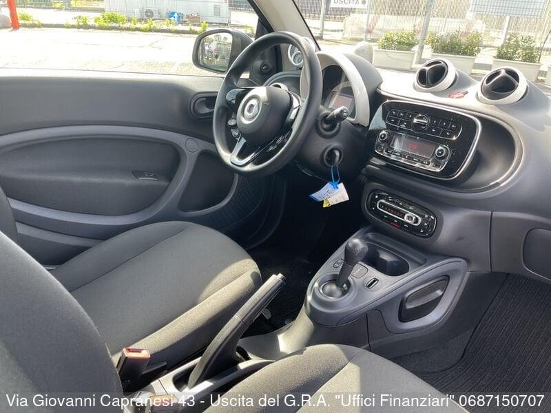 smart fortwo EQ Passion