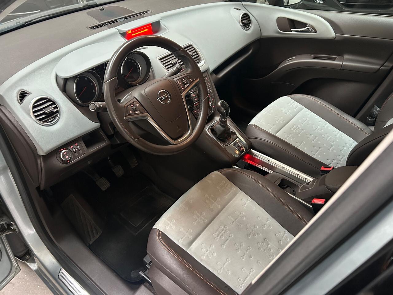 Opel Meriva 1.7 CDTI 110CV b-color Elective