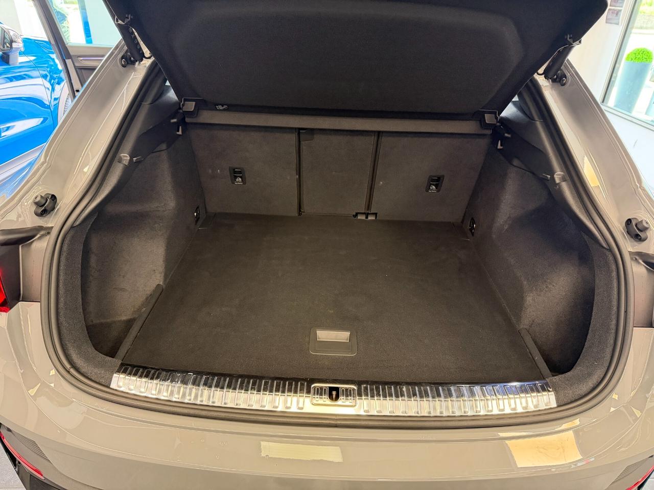 Audi Q3 SPB 40 TDI quattro S tronic Identity Black