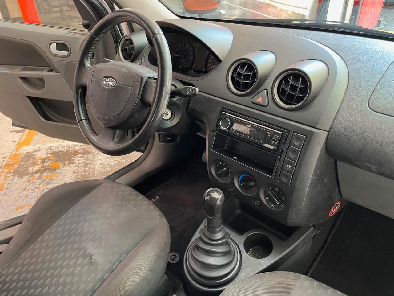 Ford Fiesta 1.4 16V EURO4 95.000KM!!!