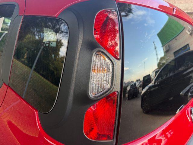 FIAT Pandina 1.0 70CV HYBRID SENSORI PARCH. NAVIGATORE